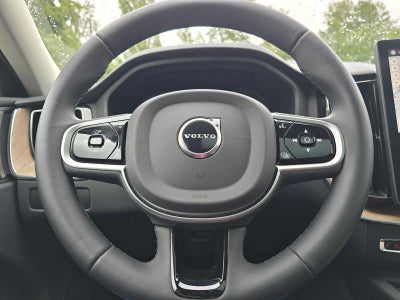 2026 Volvo XC60 Plus