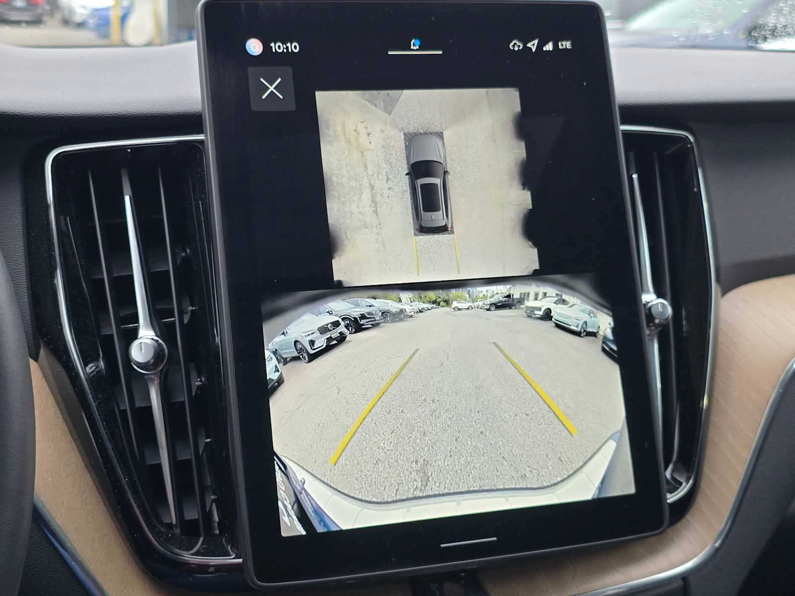 2026 Volvo XC60 Plus