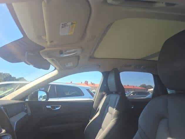 2025 Volvo XC60 Plus