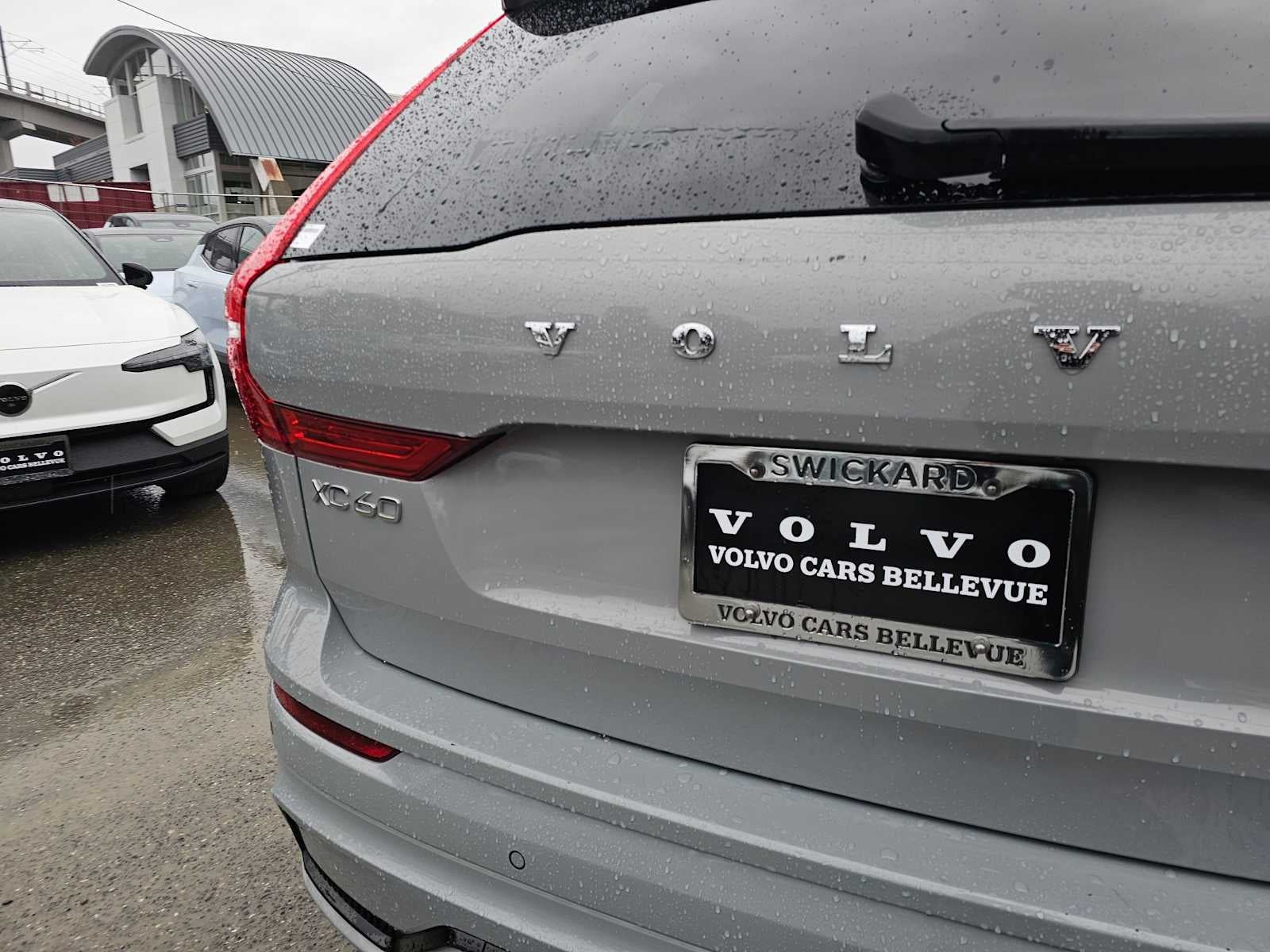 2025 Volvo XC60 Plus