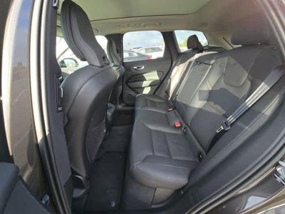2025 Volvo XC60 Plus