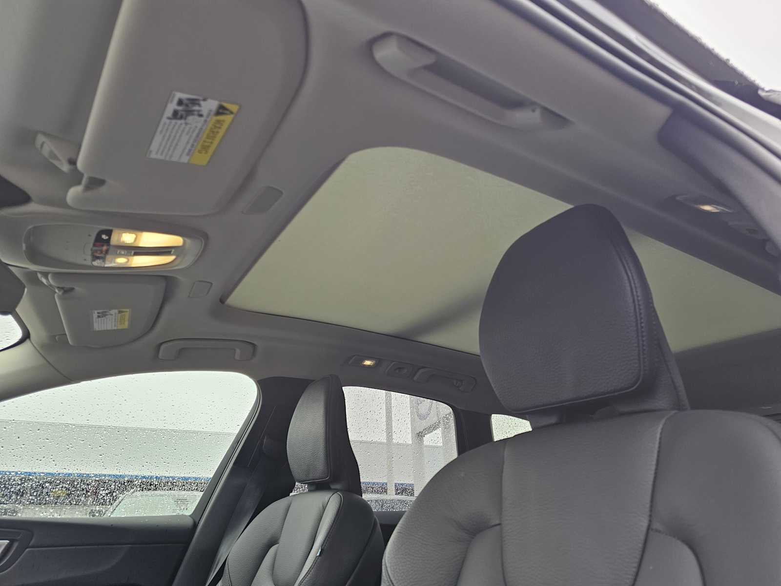 2025 Volvo XC60 Plus