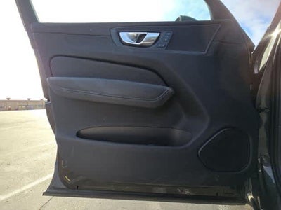 2025 Volvo XC60 Plus