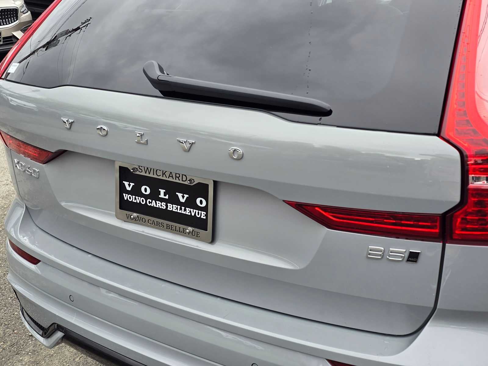 2025 Volvo XC60 Plus