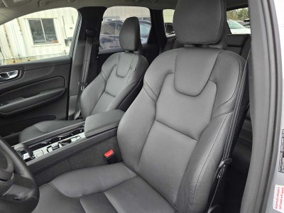 2025 Volvo XC60 Plus