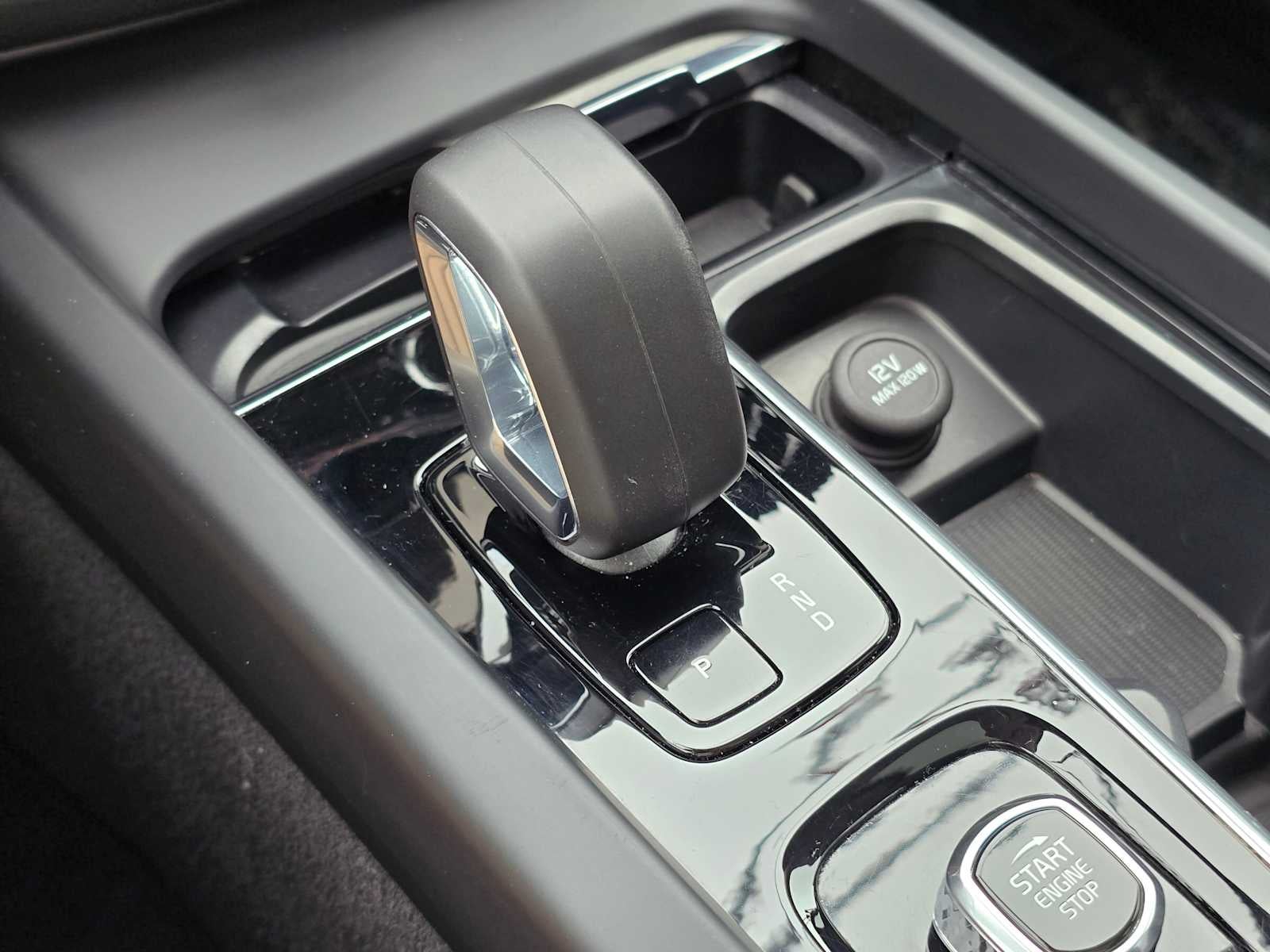 2025 Volvo XC60 Plus