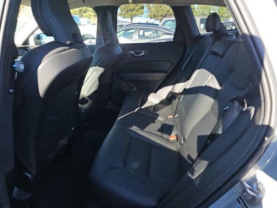2025 Volvo XC60 Plus
