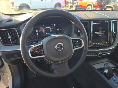 2025 Volvo XC60 Plus