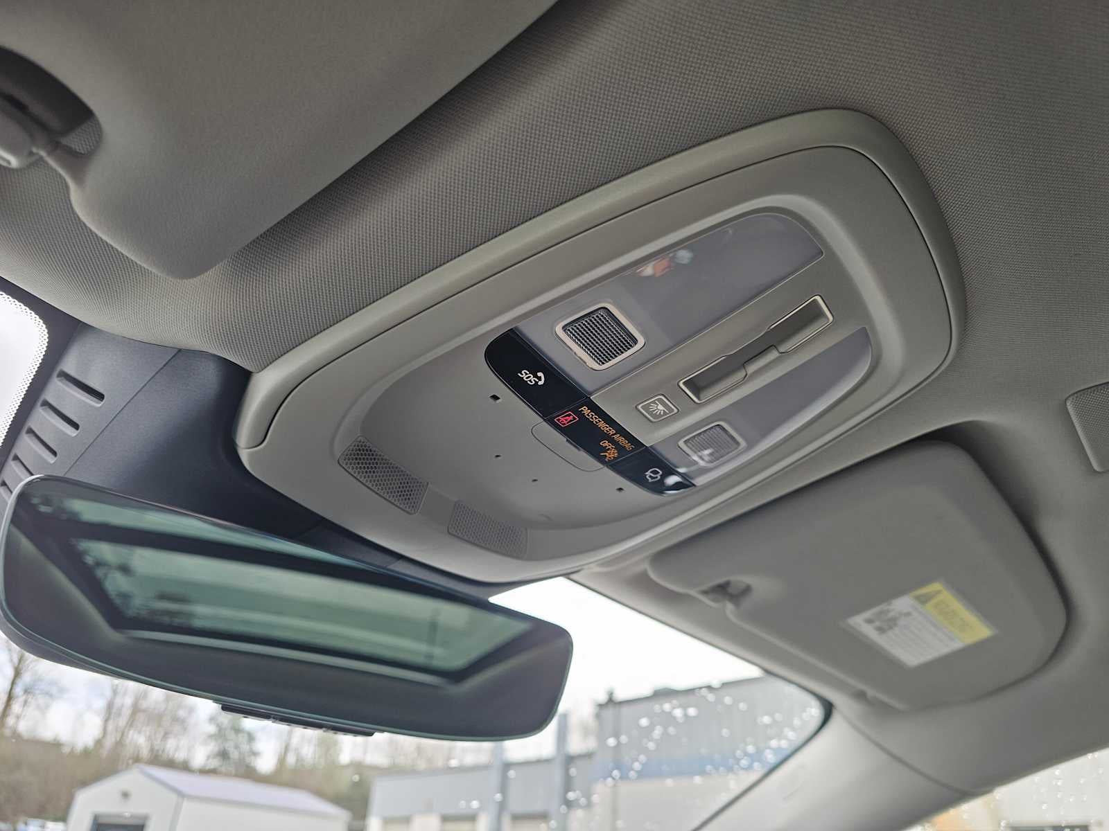 2025 Volvo XC60 Plus