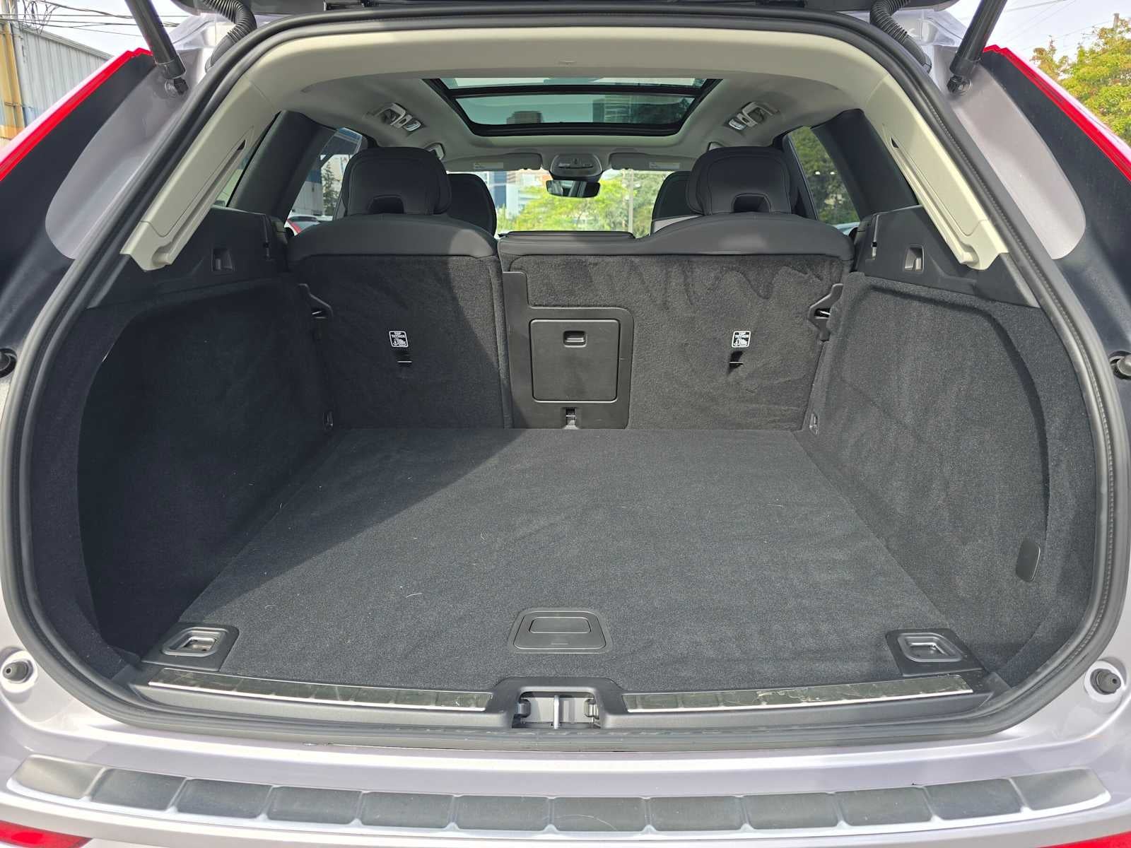 2026 Volvo XC60 Plus