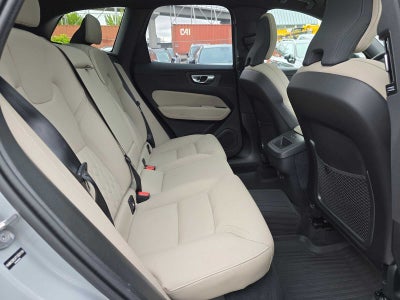 2026 Volvo XC60 Plus