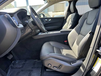 2025 Volvo XC60 Plus