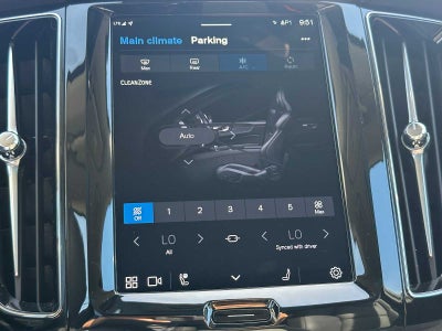 2025 Volvo XC60 Plus