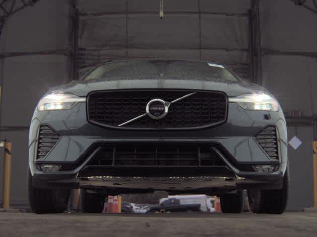 2025 Volvo XC60 Plus