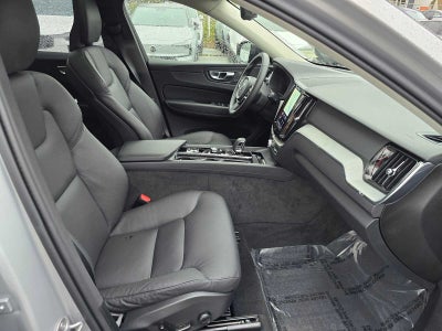 2025 Volvo XC60 Plus