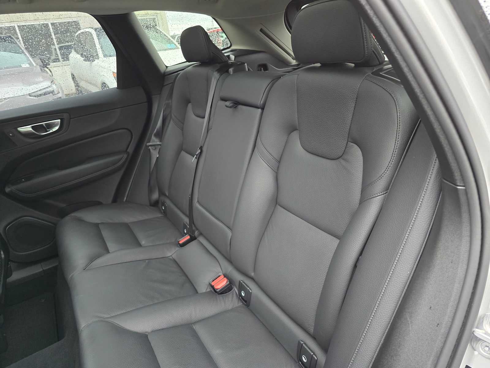 2025 Volvo XC60 Plus