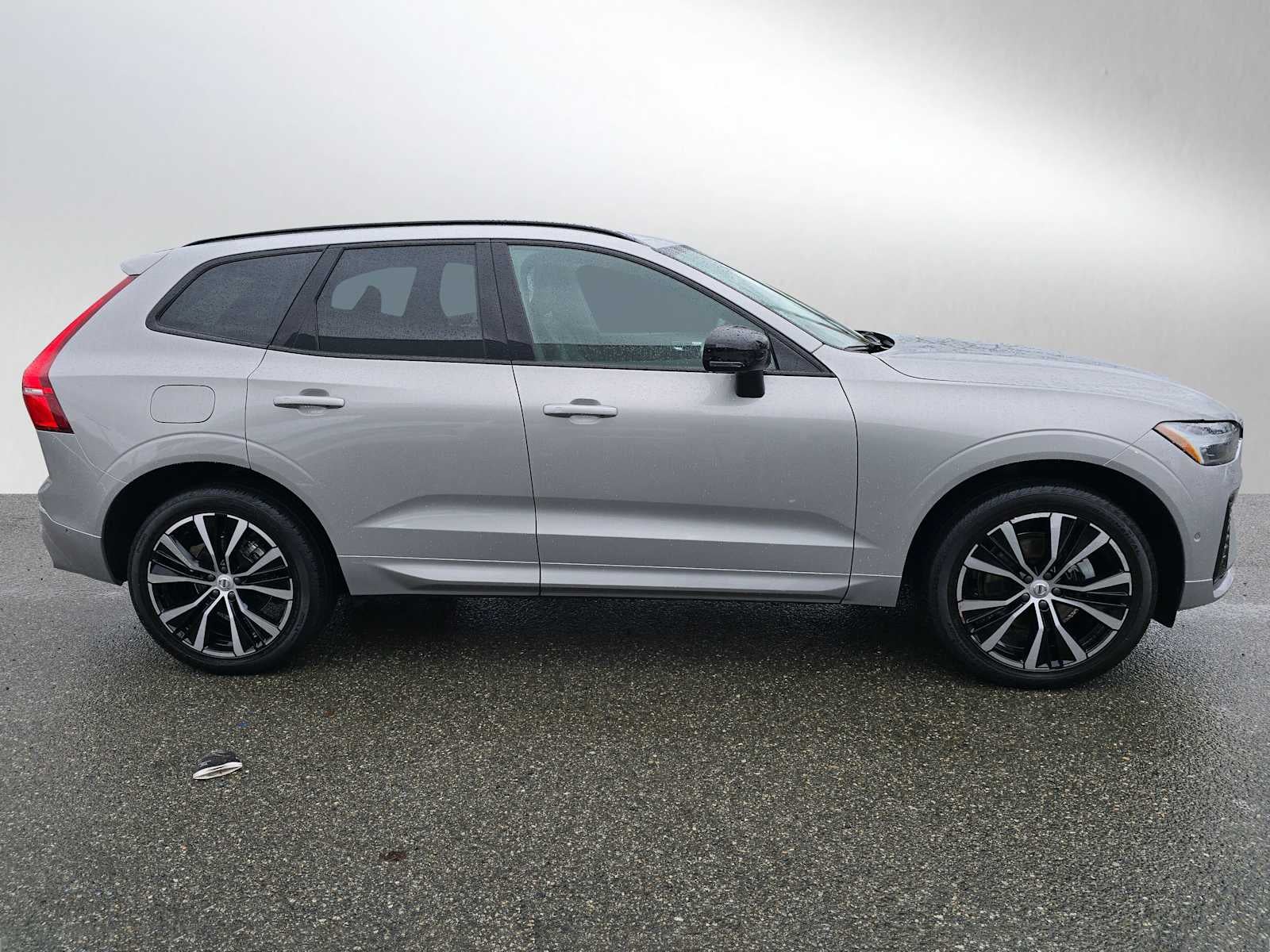 2025 Volvo XC60 Plus