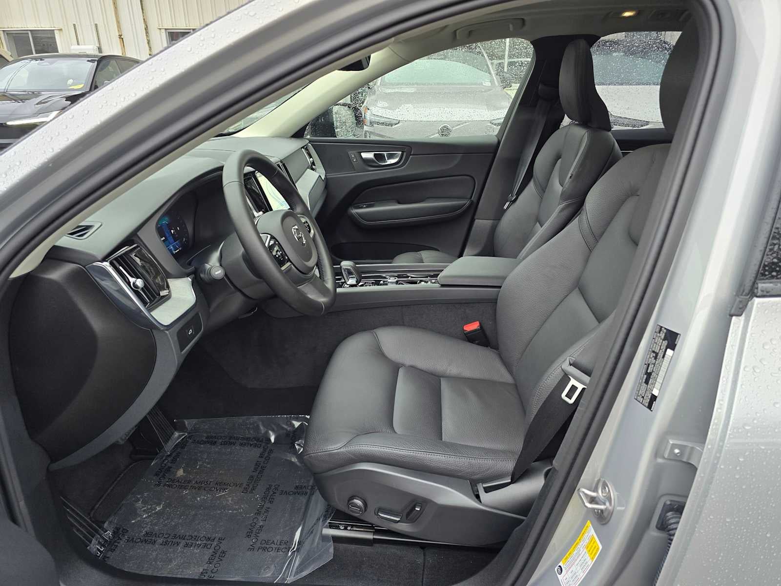 2025 Volvo XC60 Plus