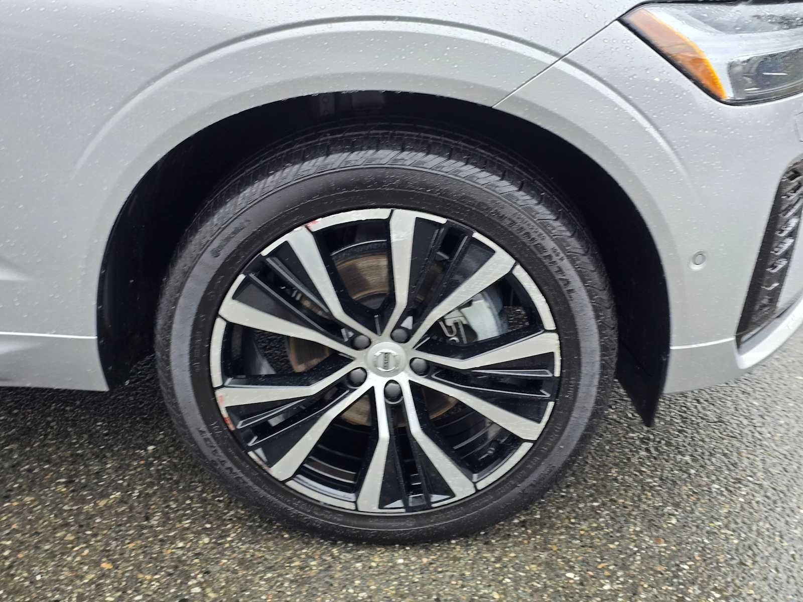 2025 Volvo XC60 Plus