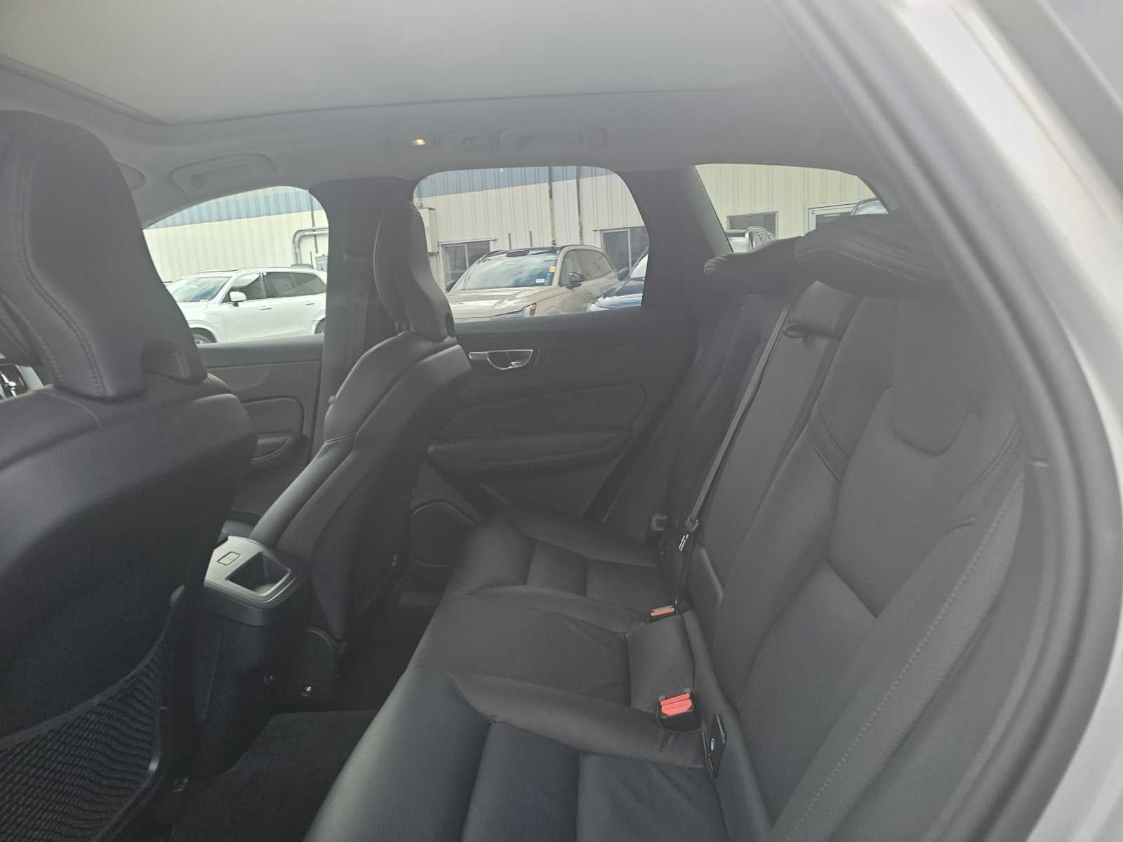 2025 Volvo XC60 Plus