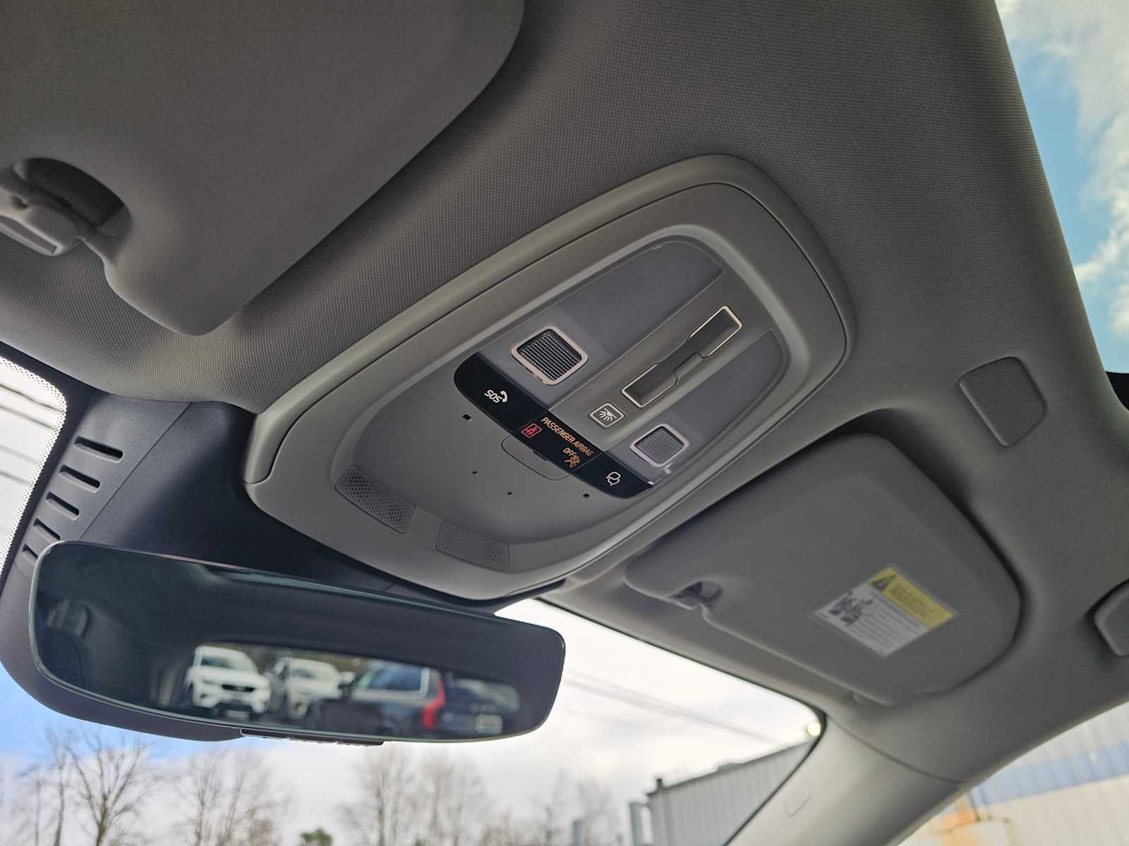 2025 Volvo XC60 Plus