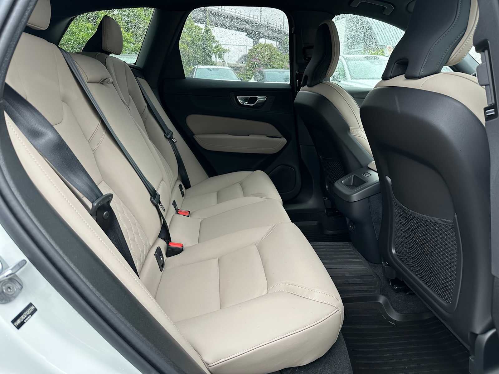 2026 Volvo XC60 Plus