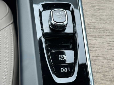 2026 Volvo XC60 Plus