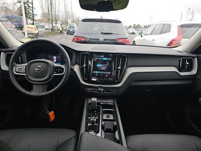 2025 Volvo XC60 Plus