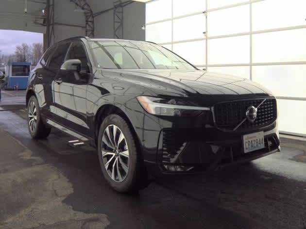 2025 Volvo XC60 Plus