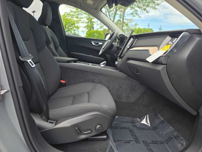 2026 Volvo XC60 Plus