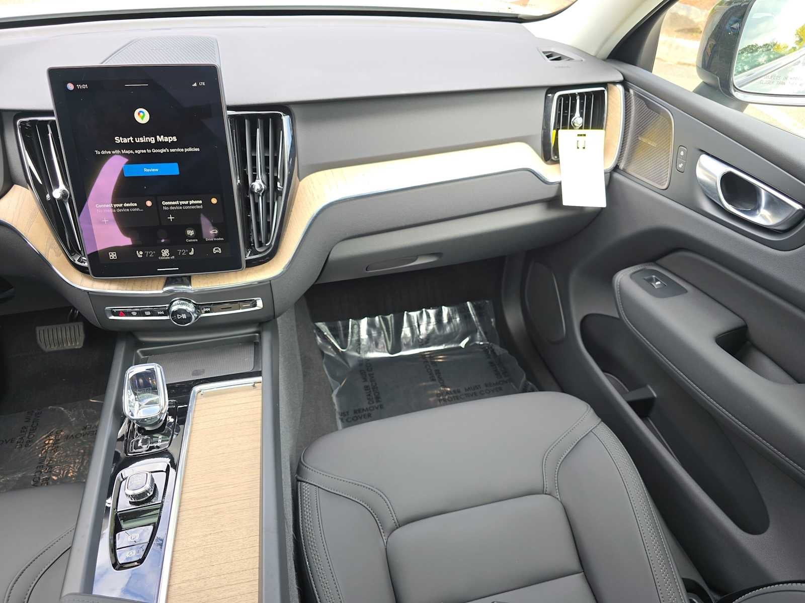 2026 Volvo XC60 Plus