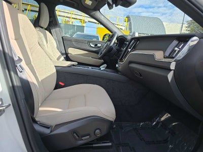 2026 Volvo XC60 Plus
