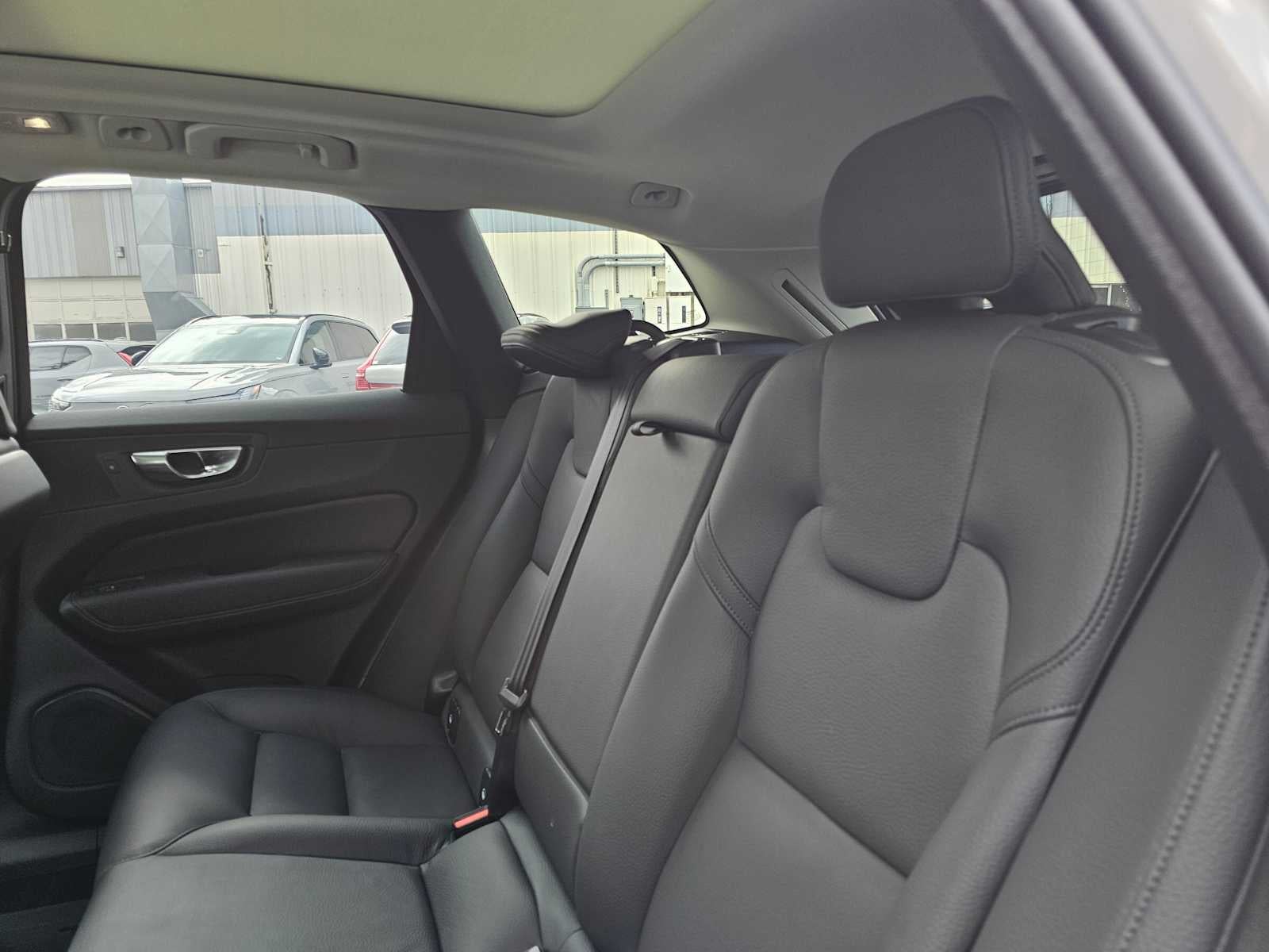 2025 Volvo XC60 Plus