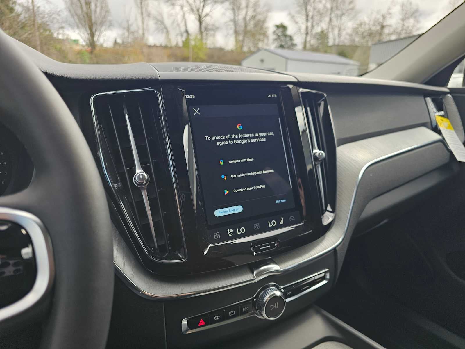 2025 Volvo XC60 Plus