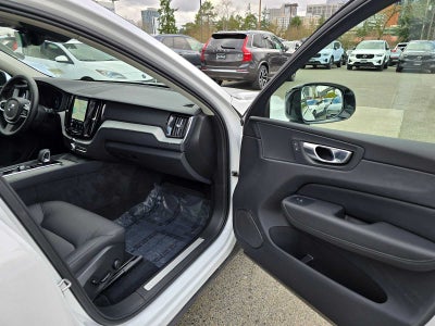 2025 Volvo XC60 Plus