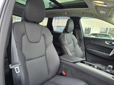 2025 Volvo XC60 Plus