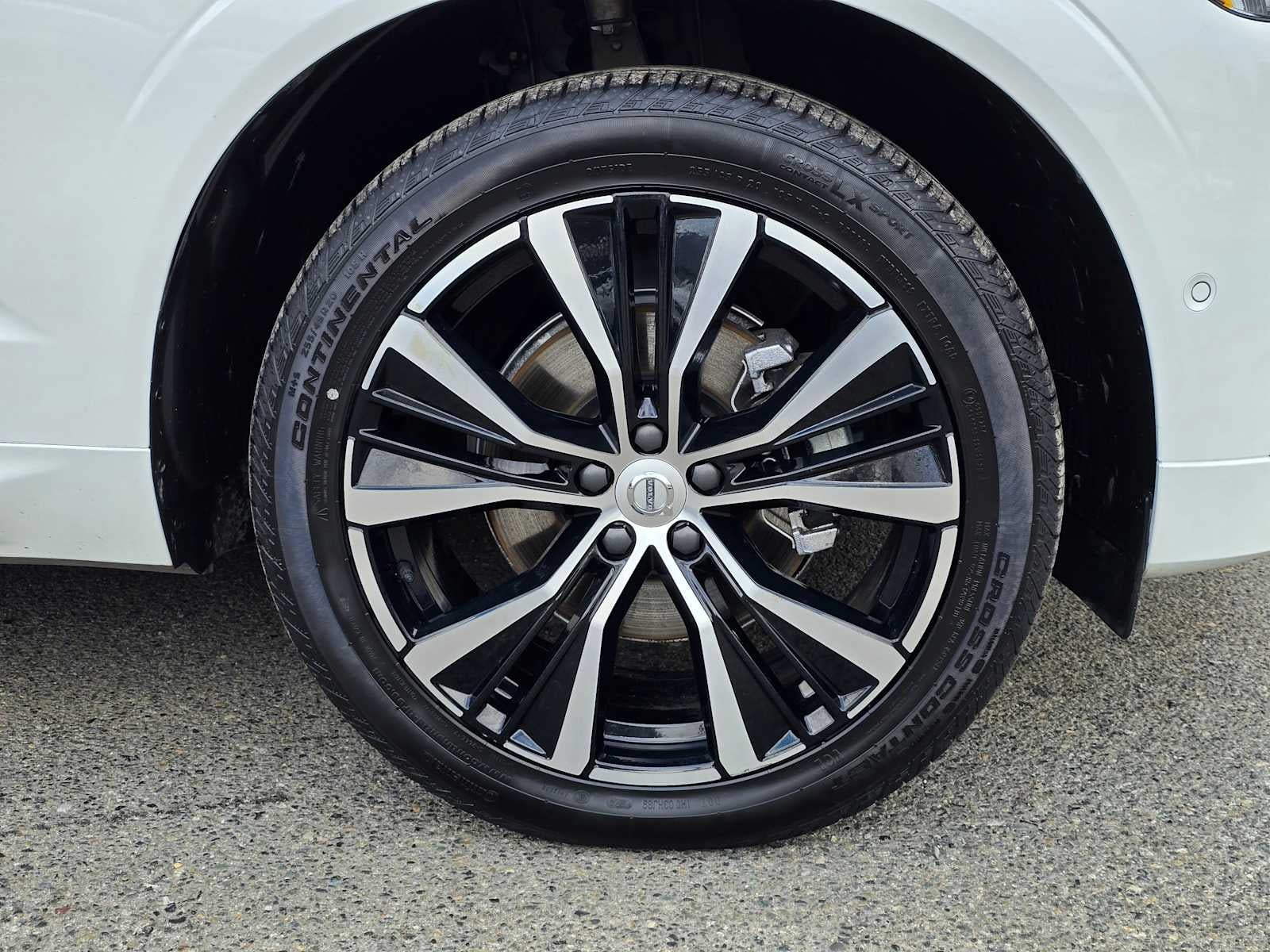 2025 Volvo XC60 Plus