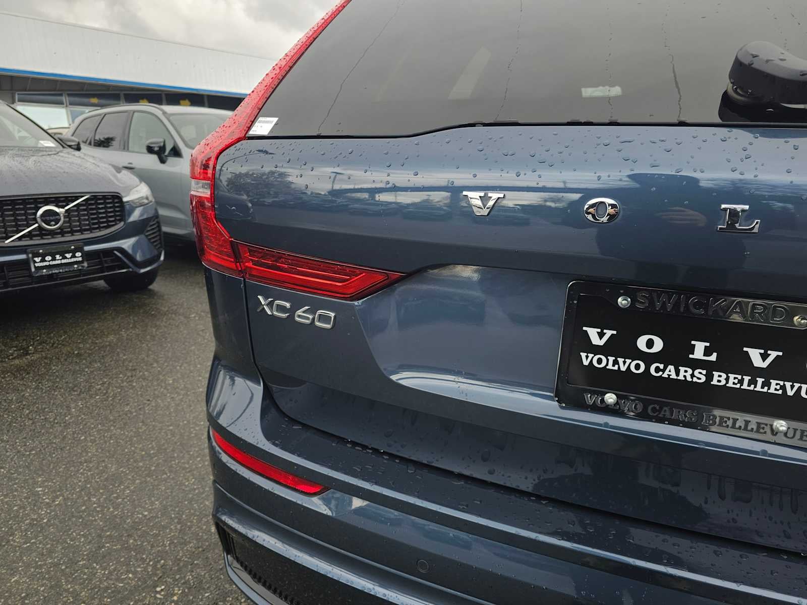 2025 Volvo XC60 Plus
