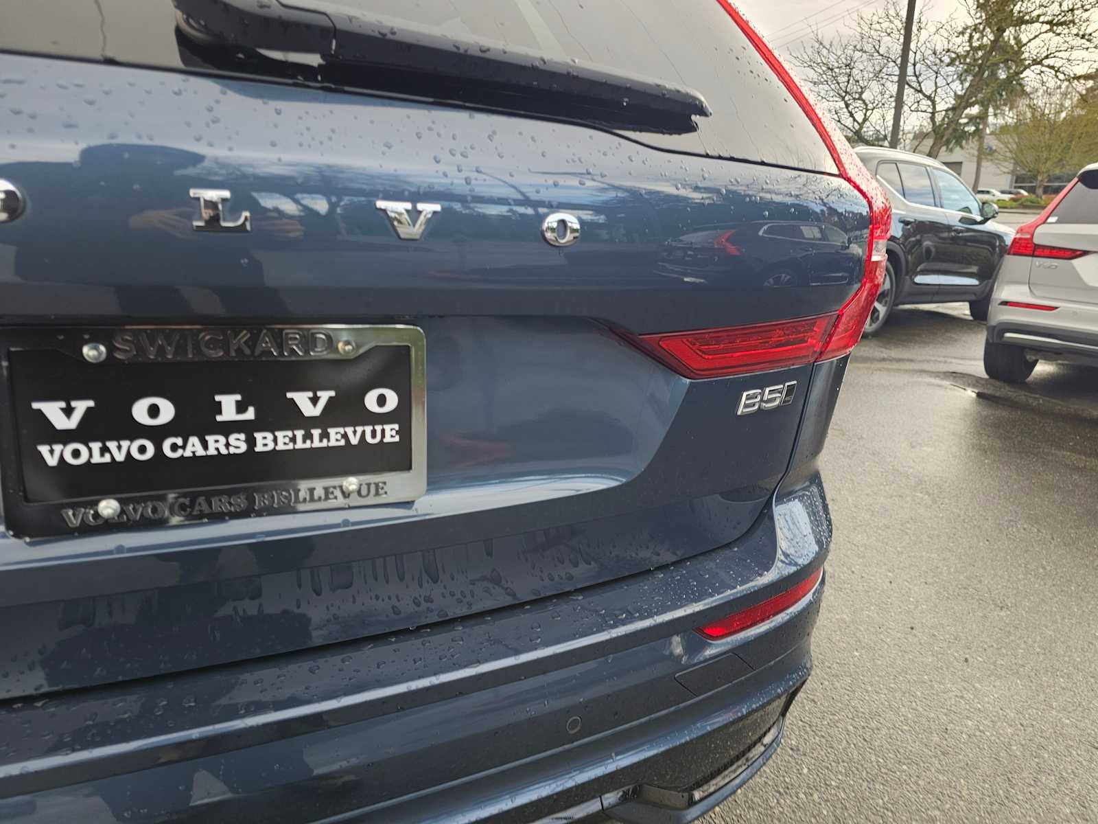 2025 Volvo XC60 Plus