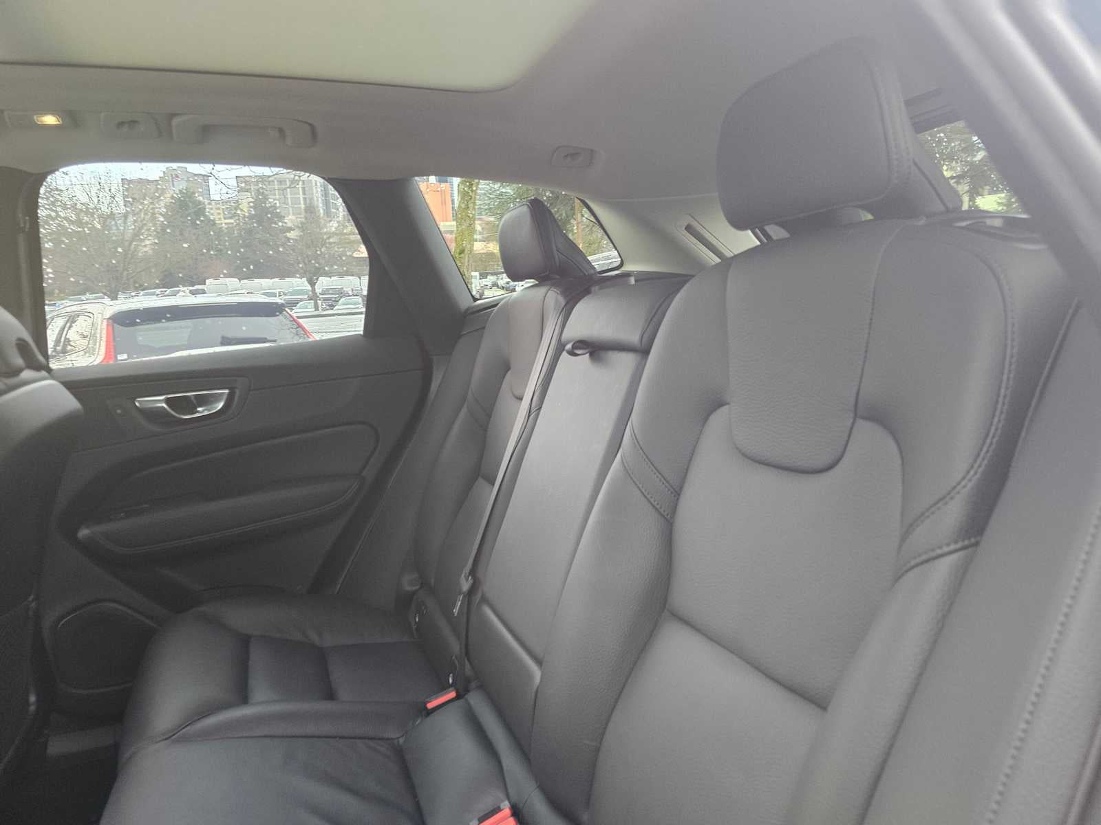 2025 Volvo XC60 Plus