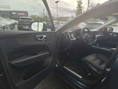 2025 Volvo XC60 Plus