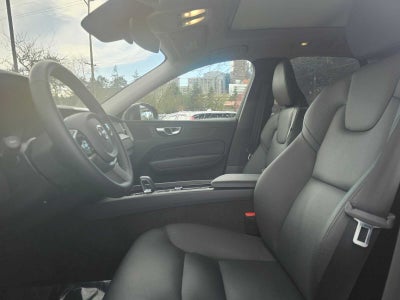 2025 Volvo XC60 Plus