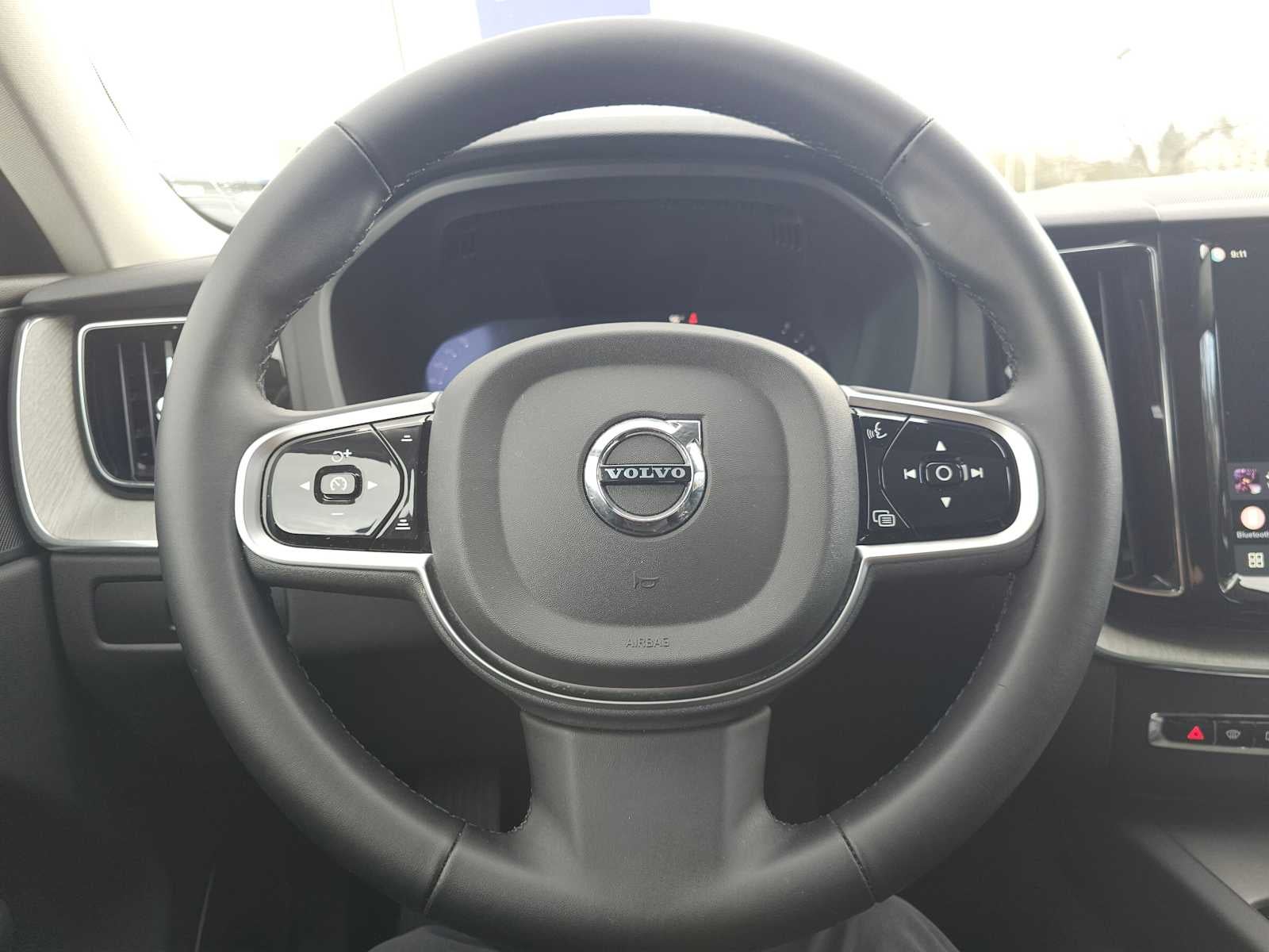 2025 Volvo XC60 Plus