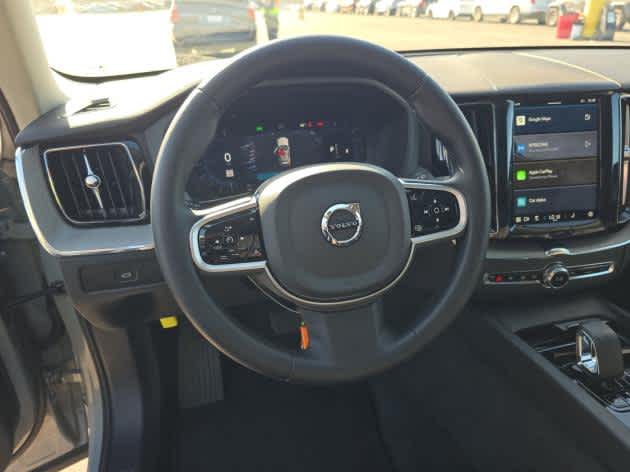 2025 Volvo XC60 Plus