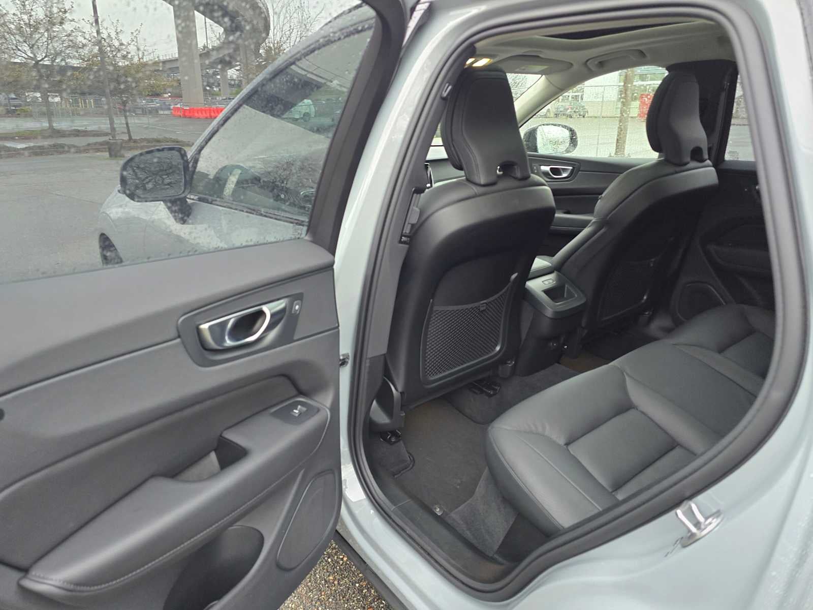 2025 Volvo XC60 Plus