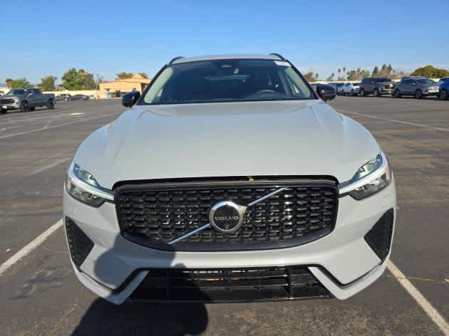 2025 Volvo XC60 Plus