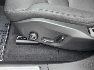 2025 Volvo XC60 Plus