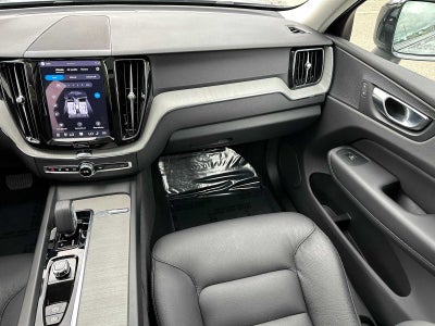 2025 Volvo XC60 Plus