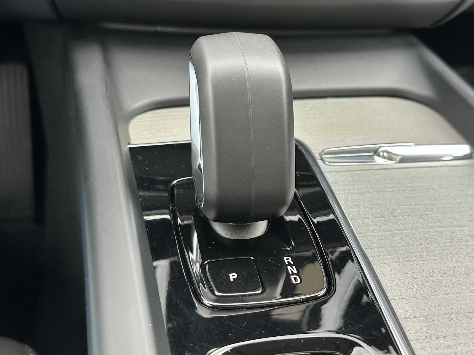 2025 Volvo XC60 Plus
