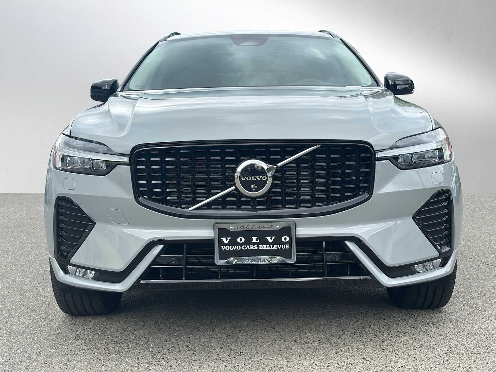 2025 Volvo XC60 Plus